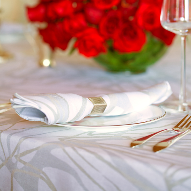 Huddleson Melita Metallic silver and gold organic striae print tablecloth and napkin