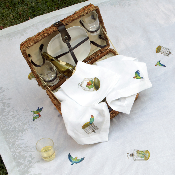 spring-table-linens-lovebirds-linen-tablecloth-napkins