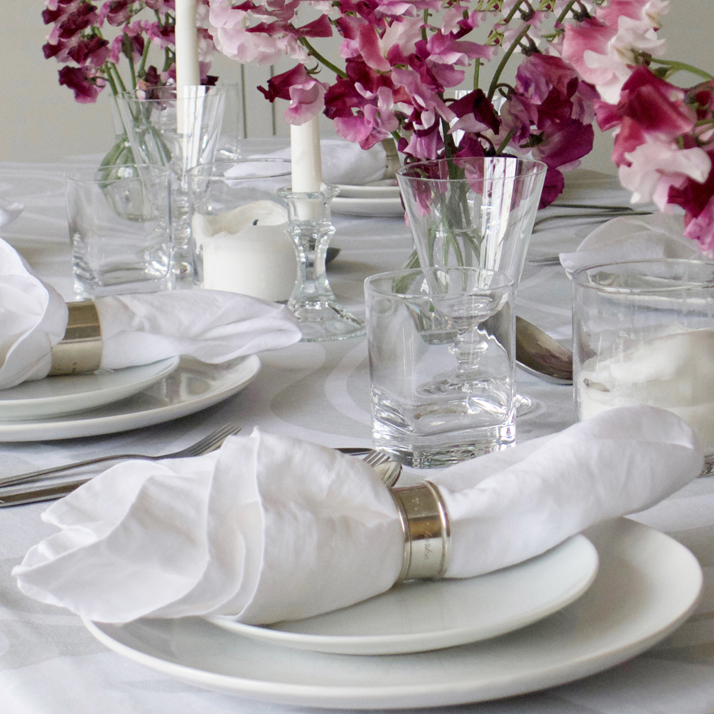All White Decor Interior Design Monochrome Silver Tablecloth Dinner Napkins Tablescape Sweet Peas Hosting Entertaining 