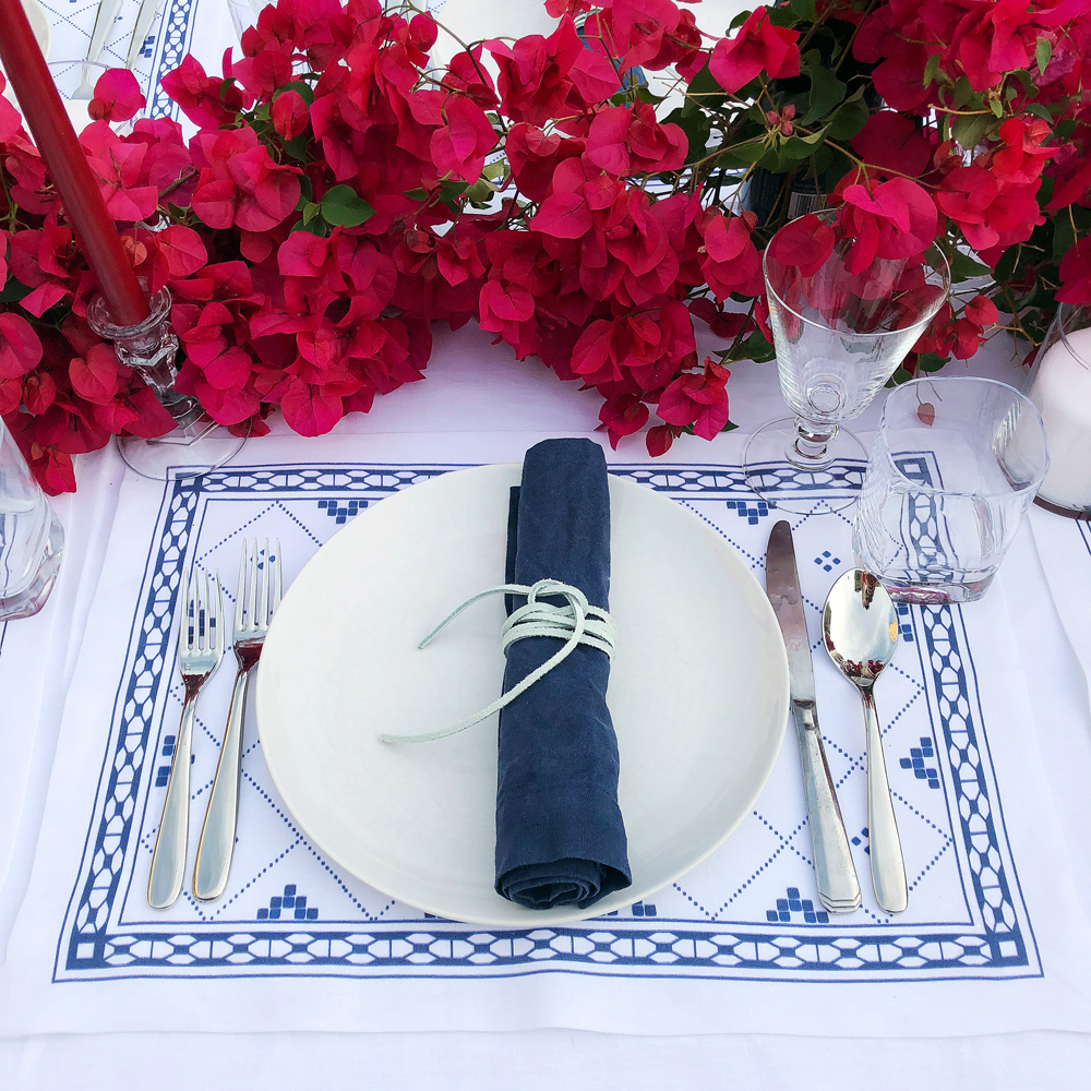Red white and blue tablesetting placemat napkin