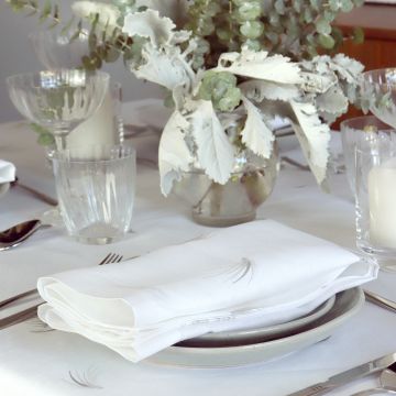Grania Oval Linen Tablecloth