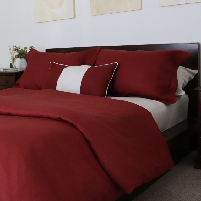 Burgundy pillow shams linen