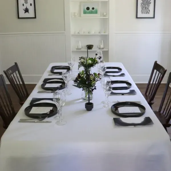 How to Choose the Right Tablecloth Size