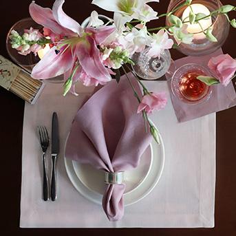 Colorful Placemat and Napkin Combinations