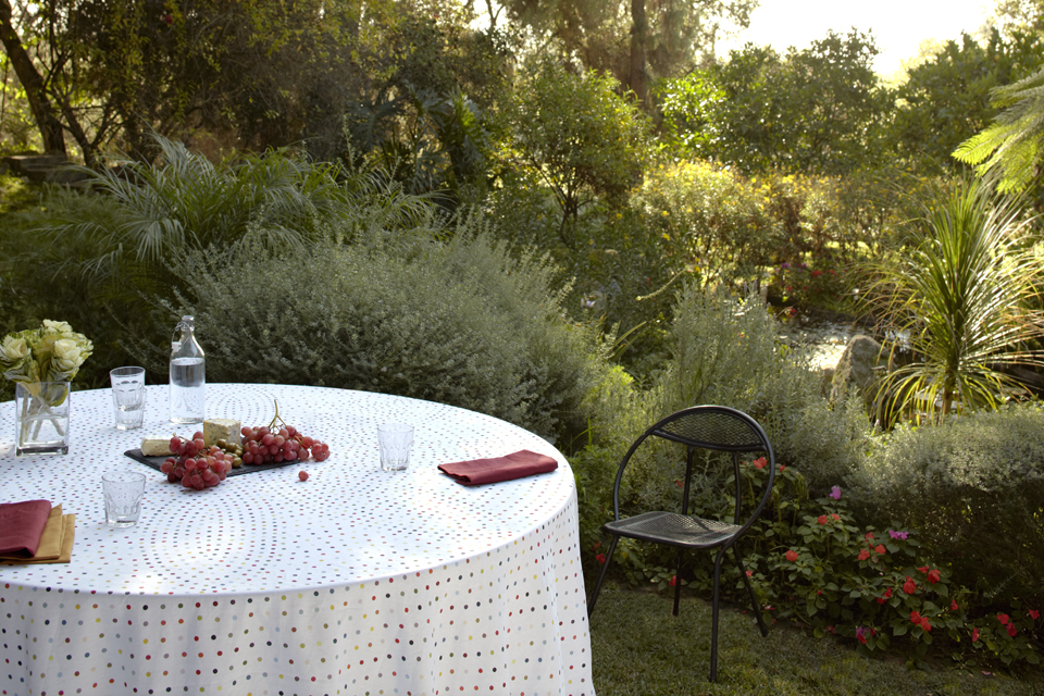 Floor Length Tablecloths
