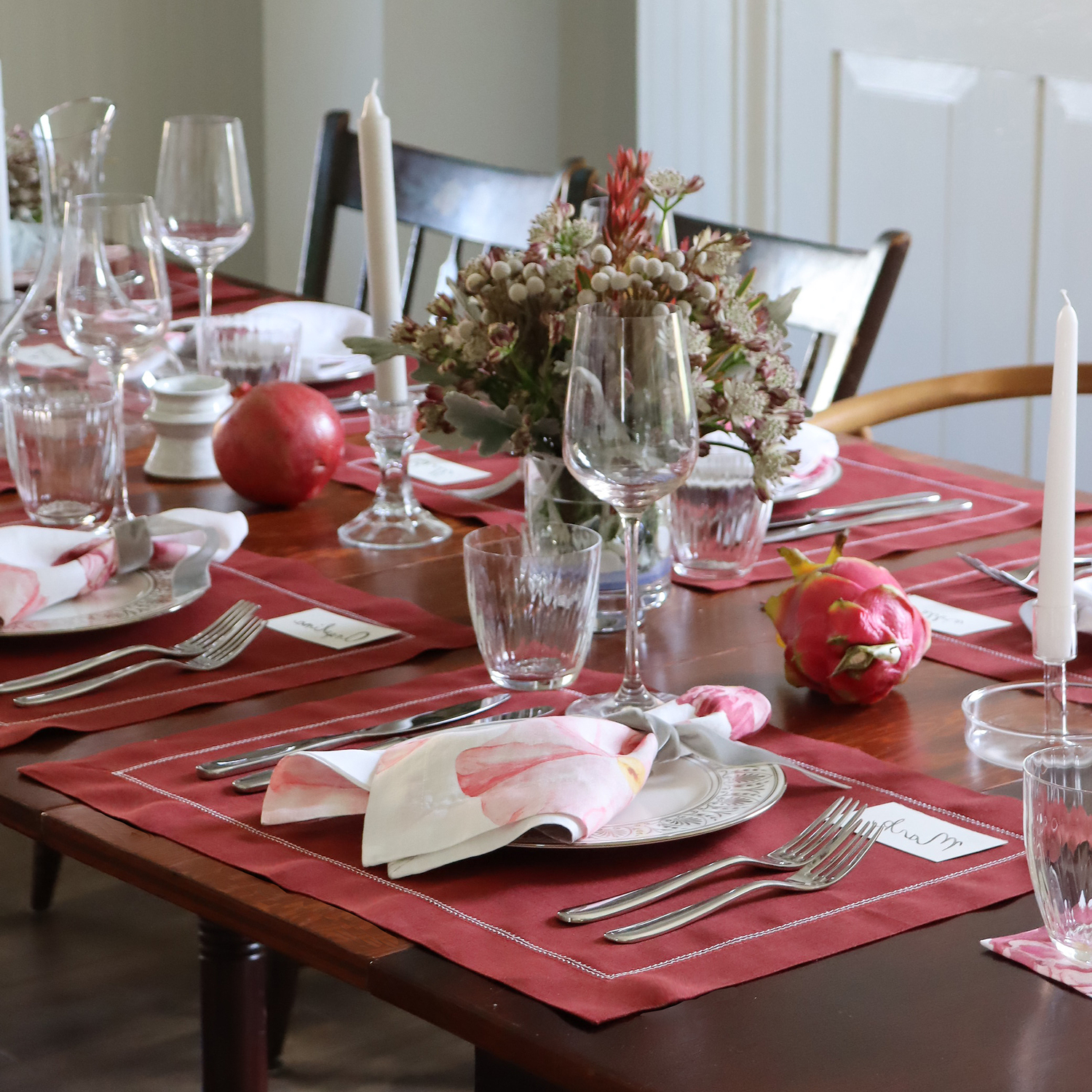 colorful placemats and napkins