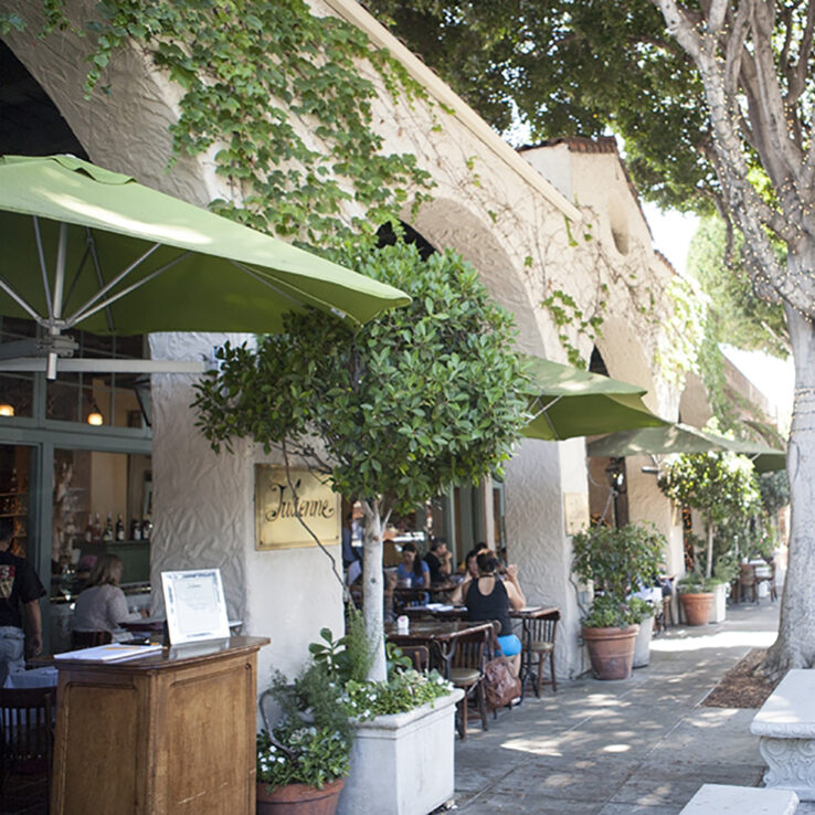 Julienne Fine Foods and Celebrations European Dining food to go champagne chic picnic San Marino Pasadena RoseBowl 