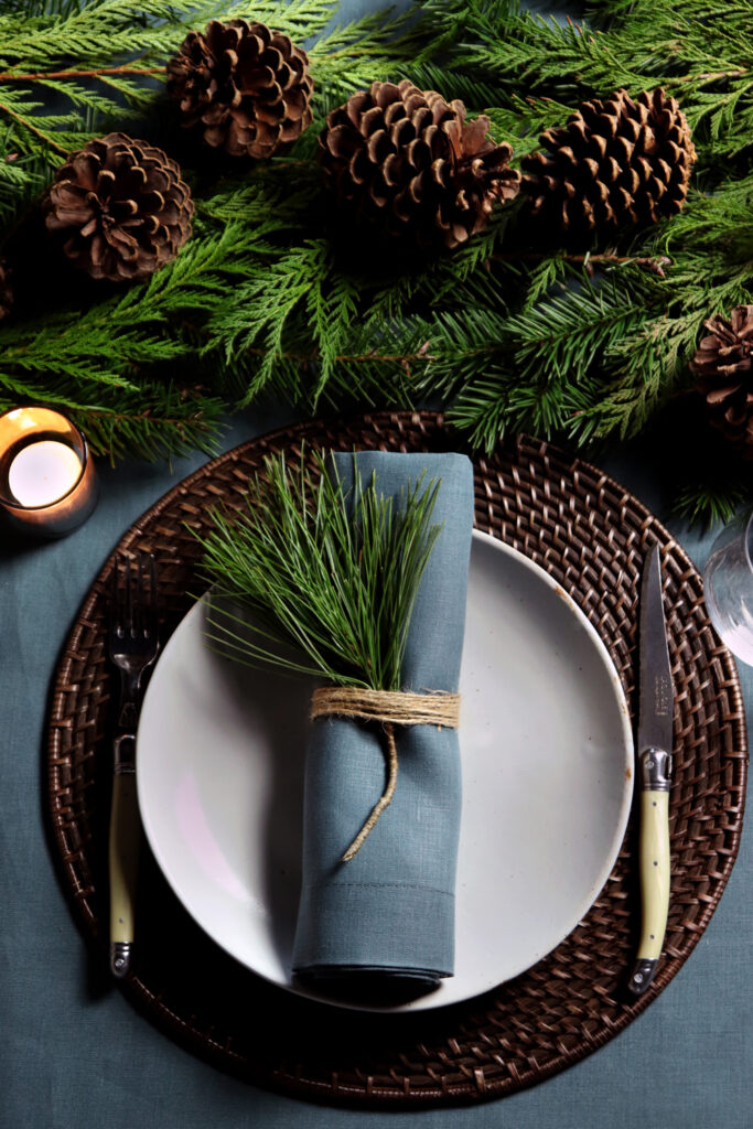 Petrol Teal Green Round Linen Tablecloth and napkins