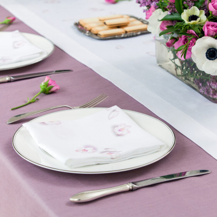 lilac tablecloth for summer