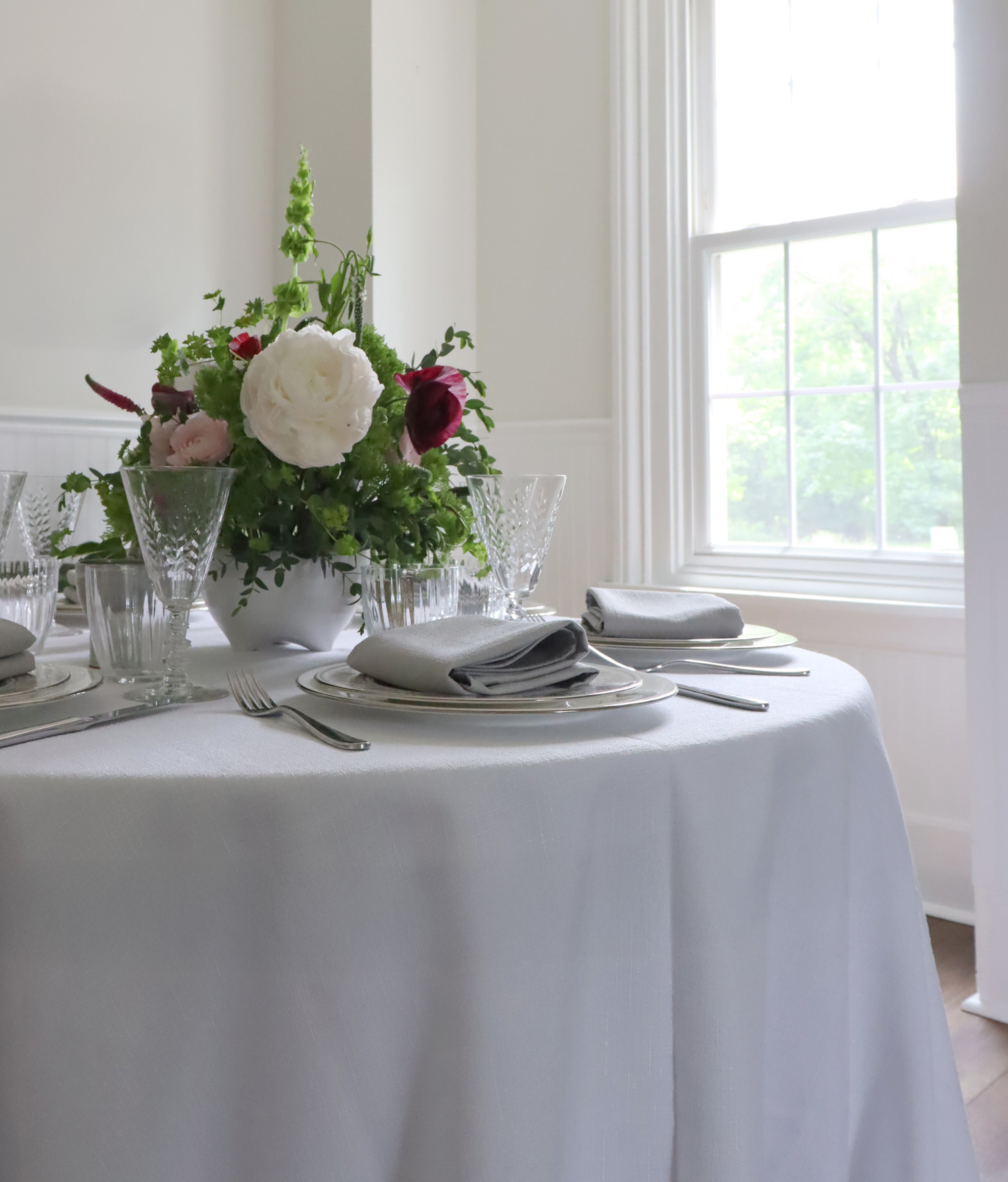 White Faux Linen Tablecloths & Light Silver Grey Faux Linen Napkins
