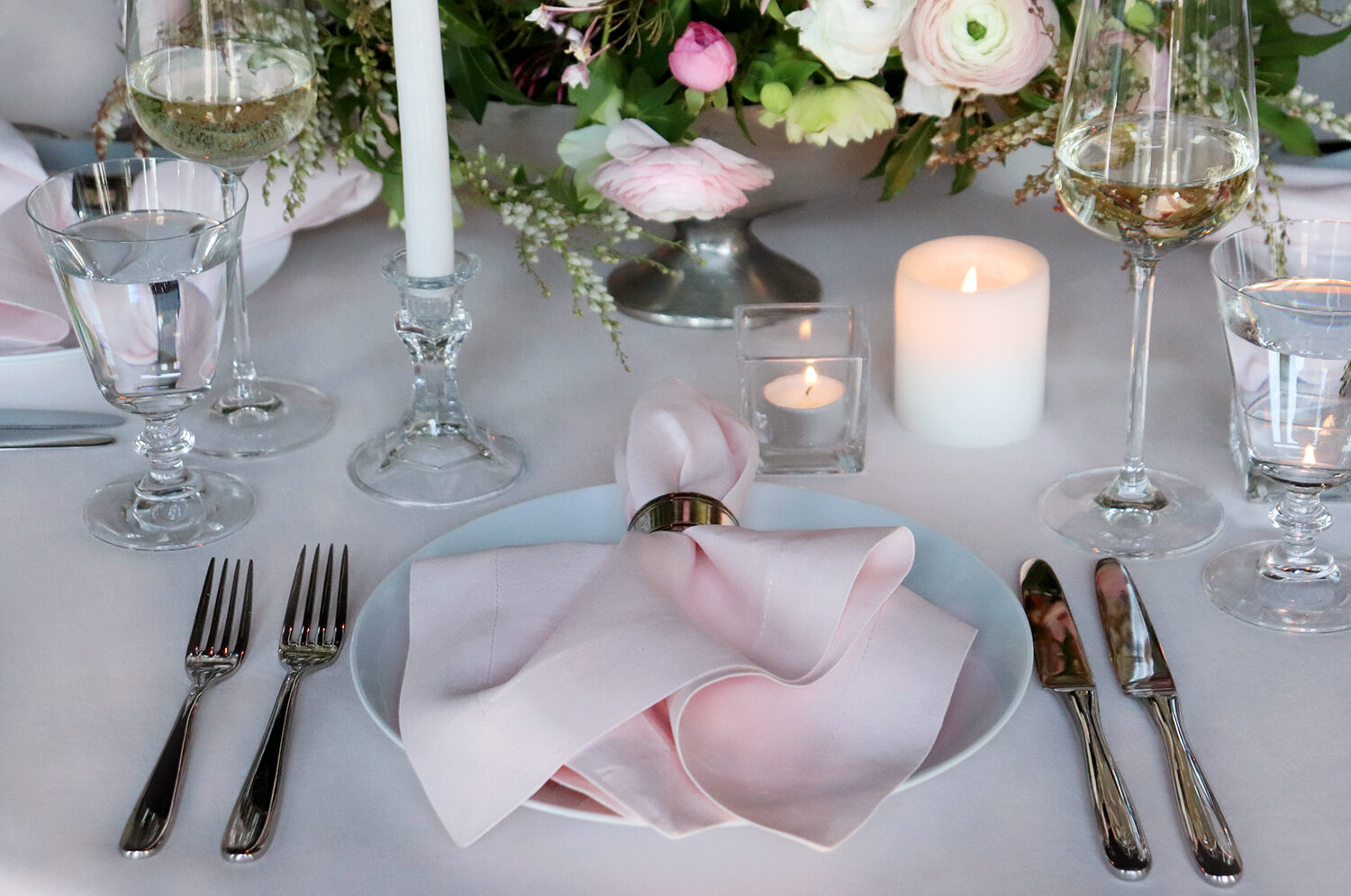 pink valentines table linens