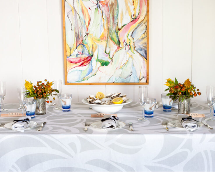 Summer Tablesetting Silver White Oysters